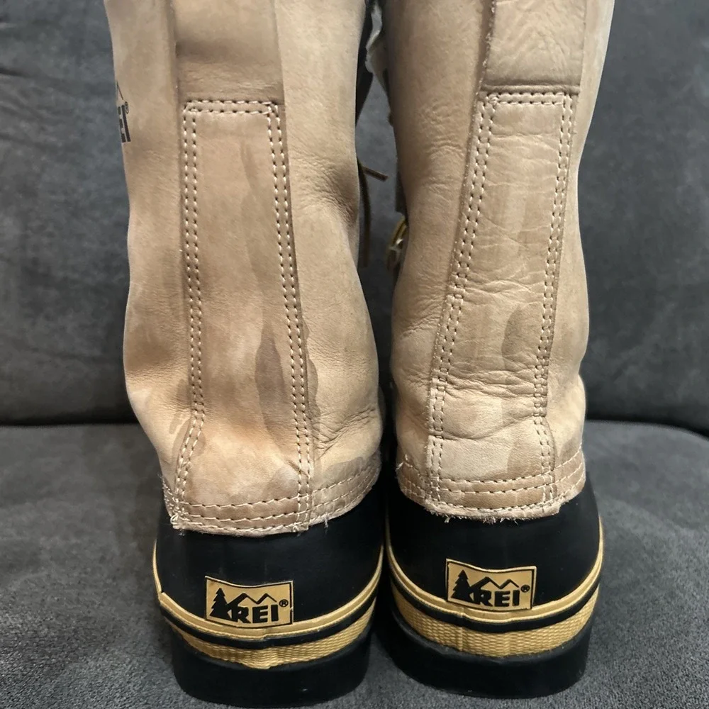 REI Duck Boots Mens 8 Tan Black Packer Winter Snow Insulated Sherpa Lined Boots